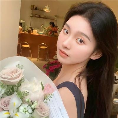 沙滩上的夏娃